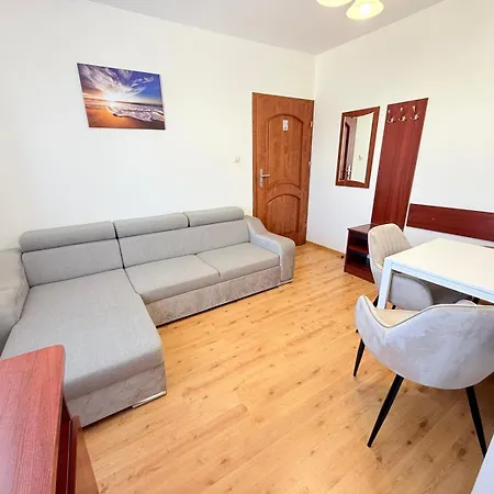 Konukevi Albatros Przy Plazy