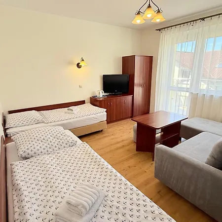 Konukevi Albatros Przy Plazy 3*