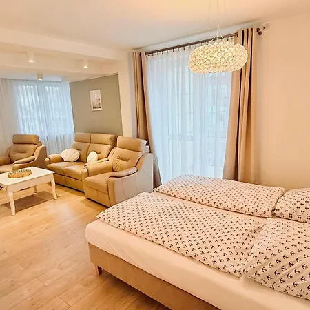 Konukevi Albatros Przy Plazy 3*